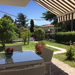 Welcome Traveller Tintoretto , Garda (Verona) Italien